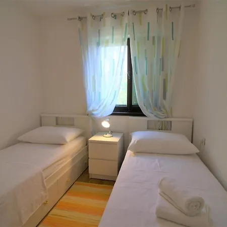 Apartman By The Sea Sumartin, Brac - 14703 *